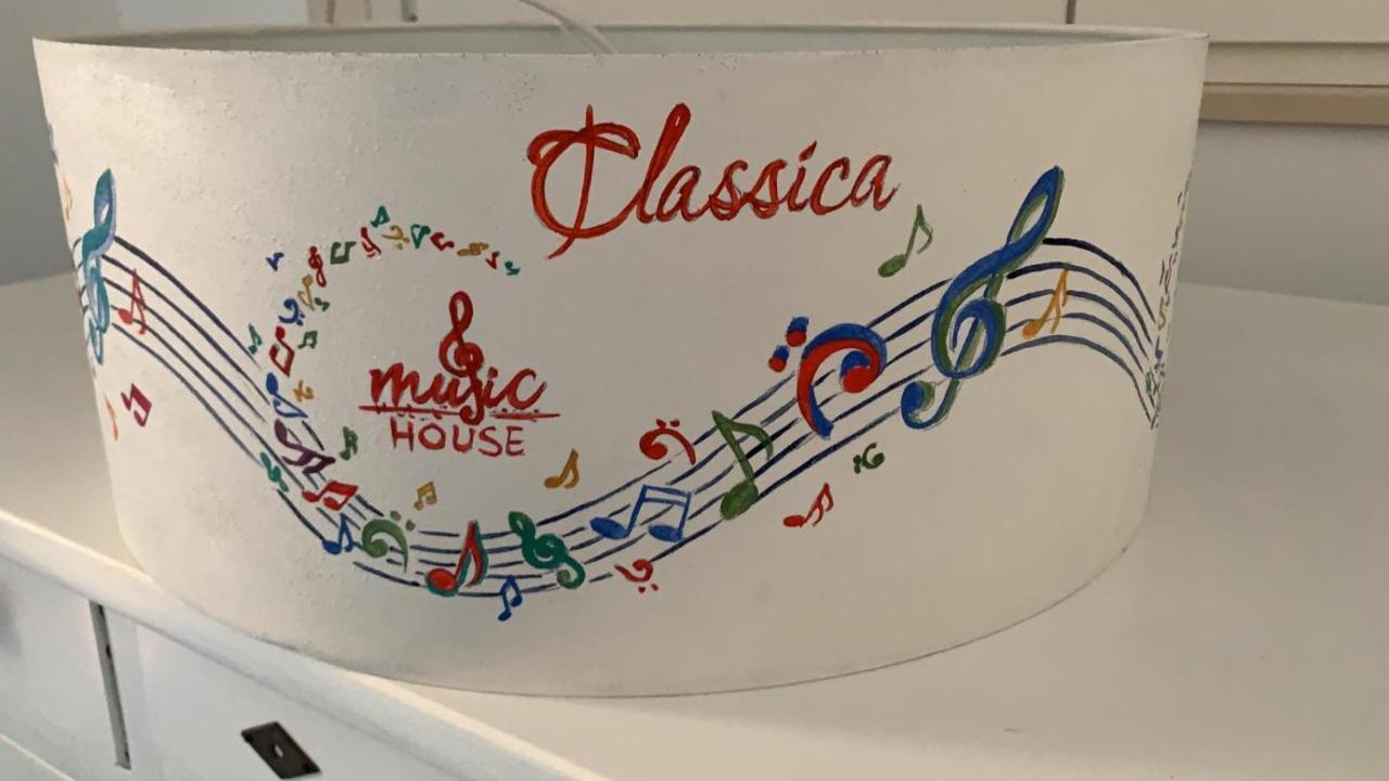 לינה וארוחת בוקר Music House פאלינורו מראה חיצוני תמונה